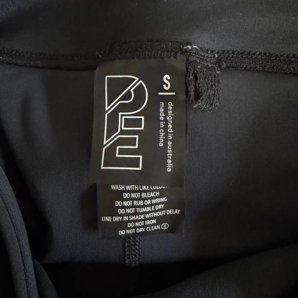 P.E NATION Time Out Colorblock 7/8 Leggings Red Activewear Athleisure EUC Small - Picture 7 of 8